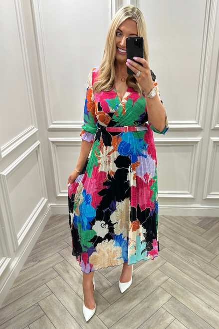 Nadya Black Pleated Midi Dress