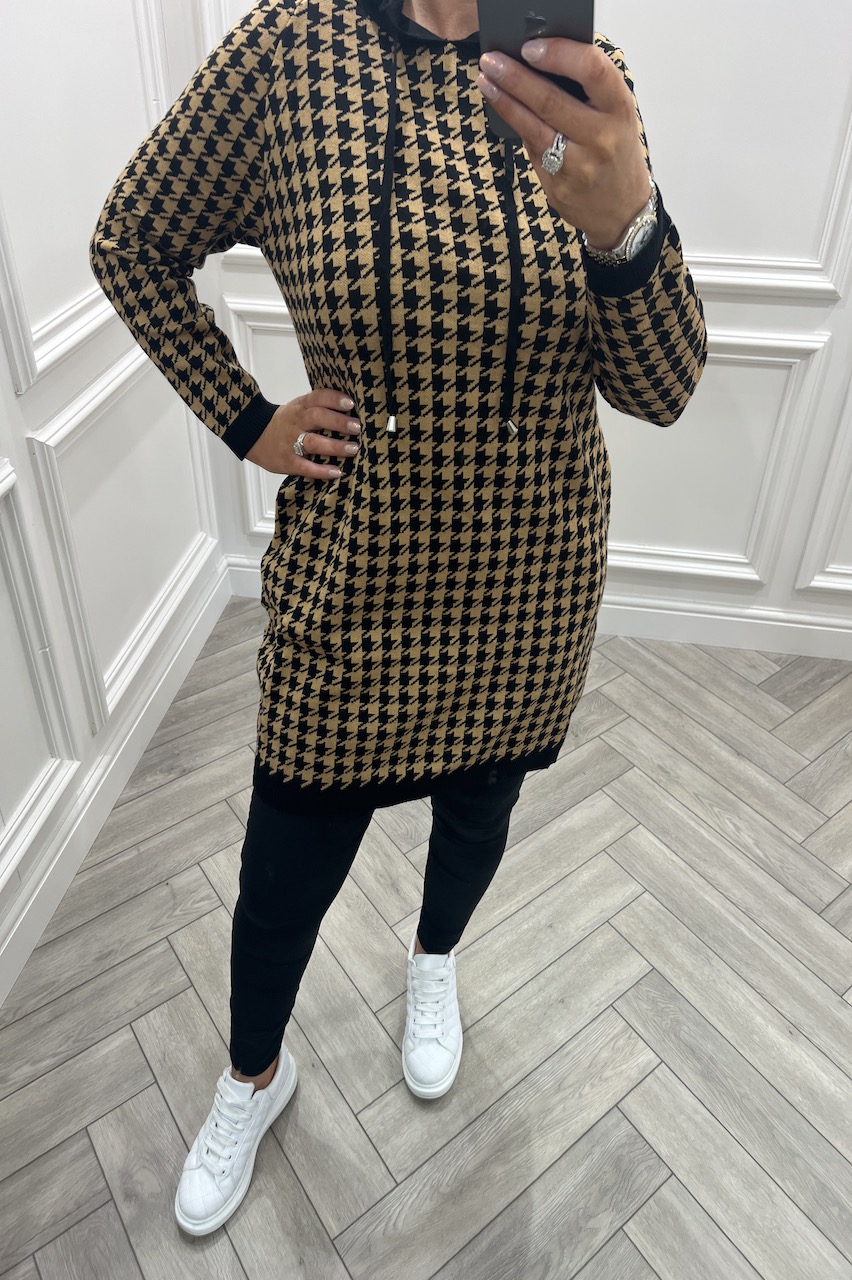 Neve Black & Tan  Houndstooth Jumper Dress