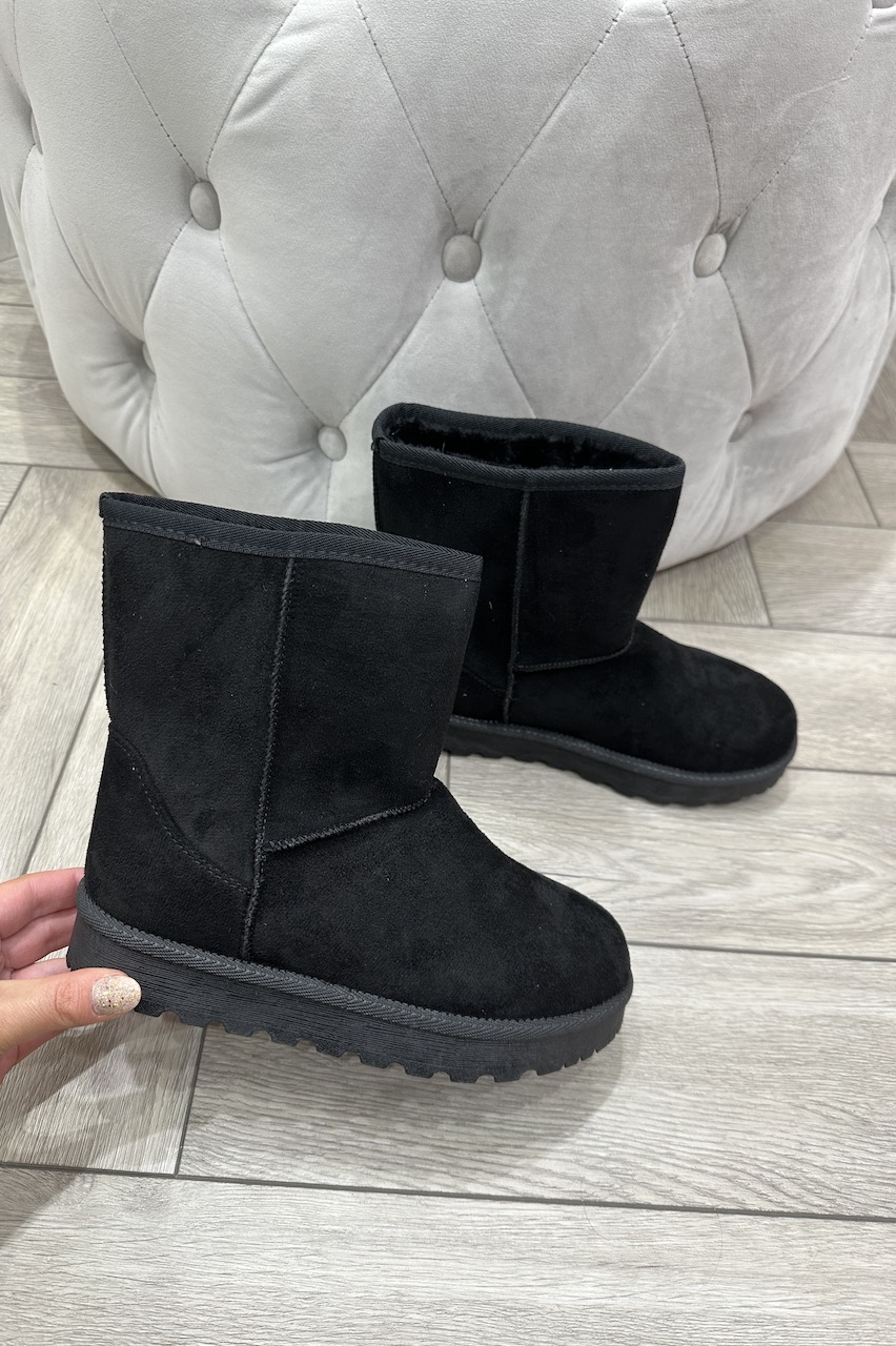 Tyra Black Faux Fur Suede Boots