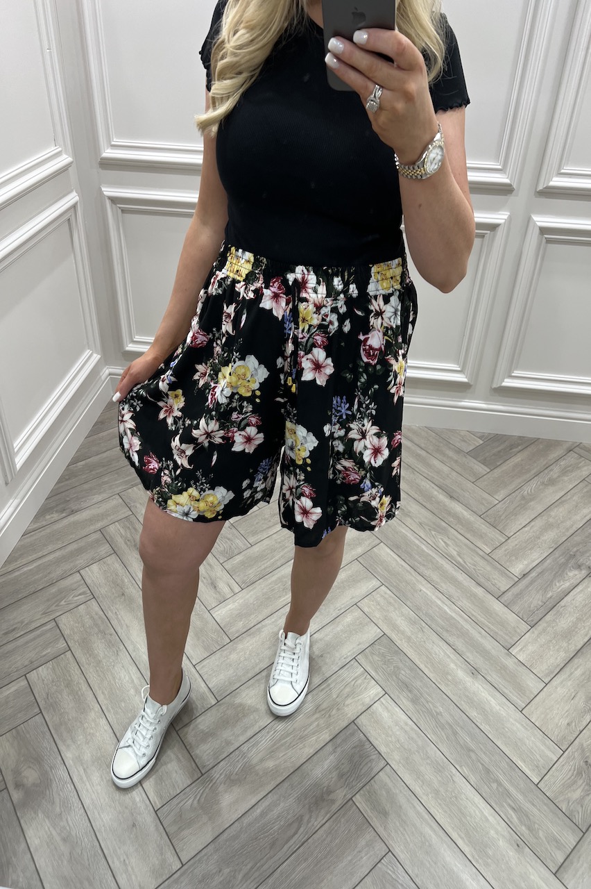 Brielle Black Floral  Shorts