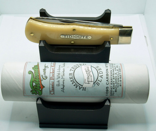 Great Eastern Tidioute  Pioneer Trapper Beaver Tail Smooth White Bone 23 2007 W/Display Stand