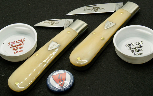 Set Of 2 Great Eastern Tidioute Johnny On The Spot Carving Knife White Smooth Bone 930126S & 930126L