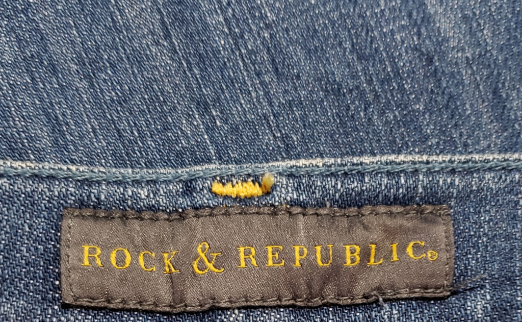 Rock & Republic Medium Indigo Mid-Rise Hip Hugger Slim Fit Bell Bottom Jeans - Size 26