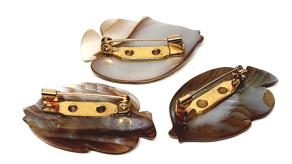 Mother of Pearl School of Three Fish Demi Parure Brooch Set - Vintage