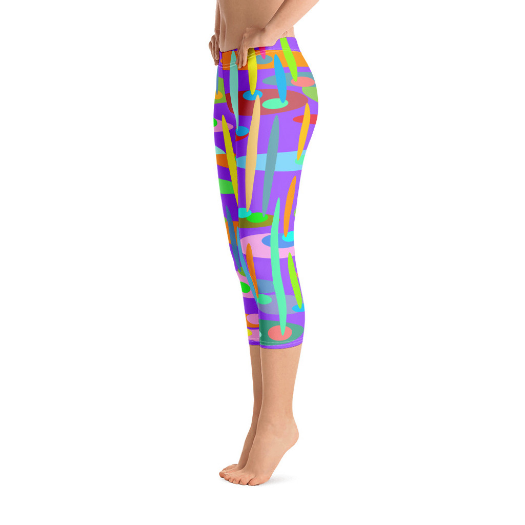 Ann Gertrude "Ponds Paradise" Low Rise Capri Legging - Purple