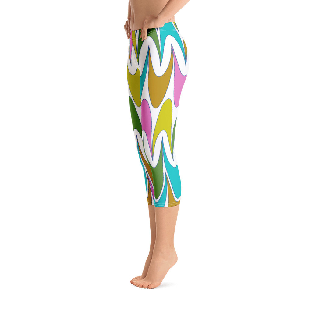 Ann Gertrude "Free Spirit" Low Rise Capri Legging