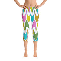 Ann Gertrude "Free Spirit" Low Rise Capri Legging