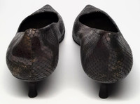 Stuart Weitzman Snakeskin Gold Smoke and Hints of Purple Pointed Toe Kitten Heels - Size US 7W - New