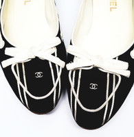 Chanel Black and Cream "CC" Logo Laced Bow Canvas Espadrille Flats - Size US 7 - Vintage