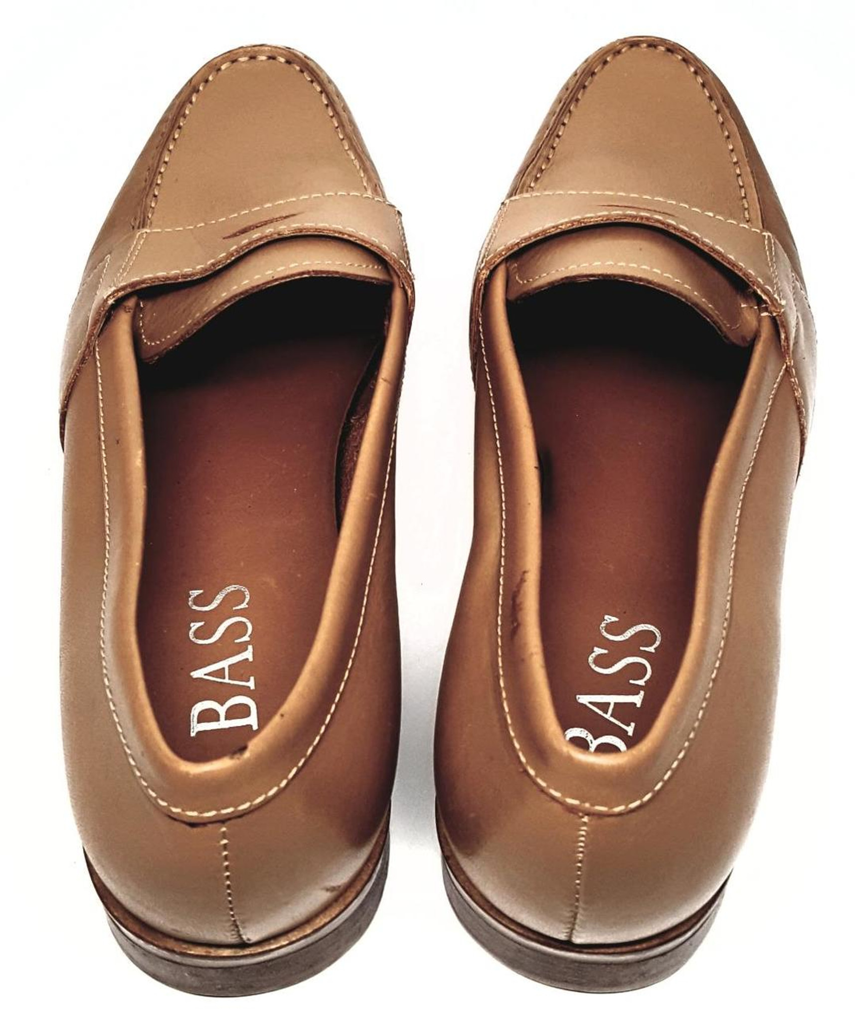 Bass Camel-Colored Leather Pointed Toe 