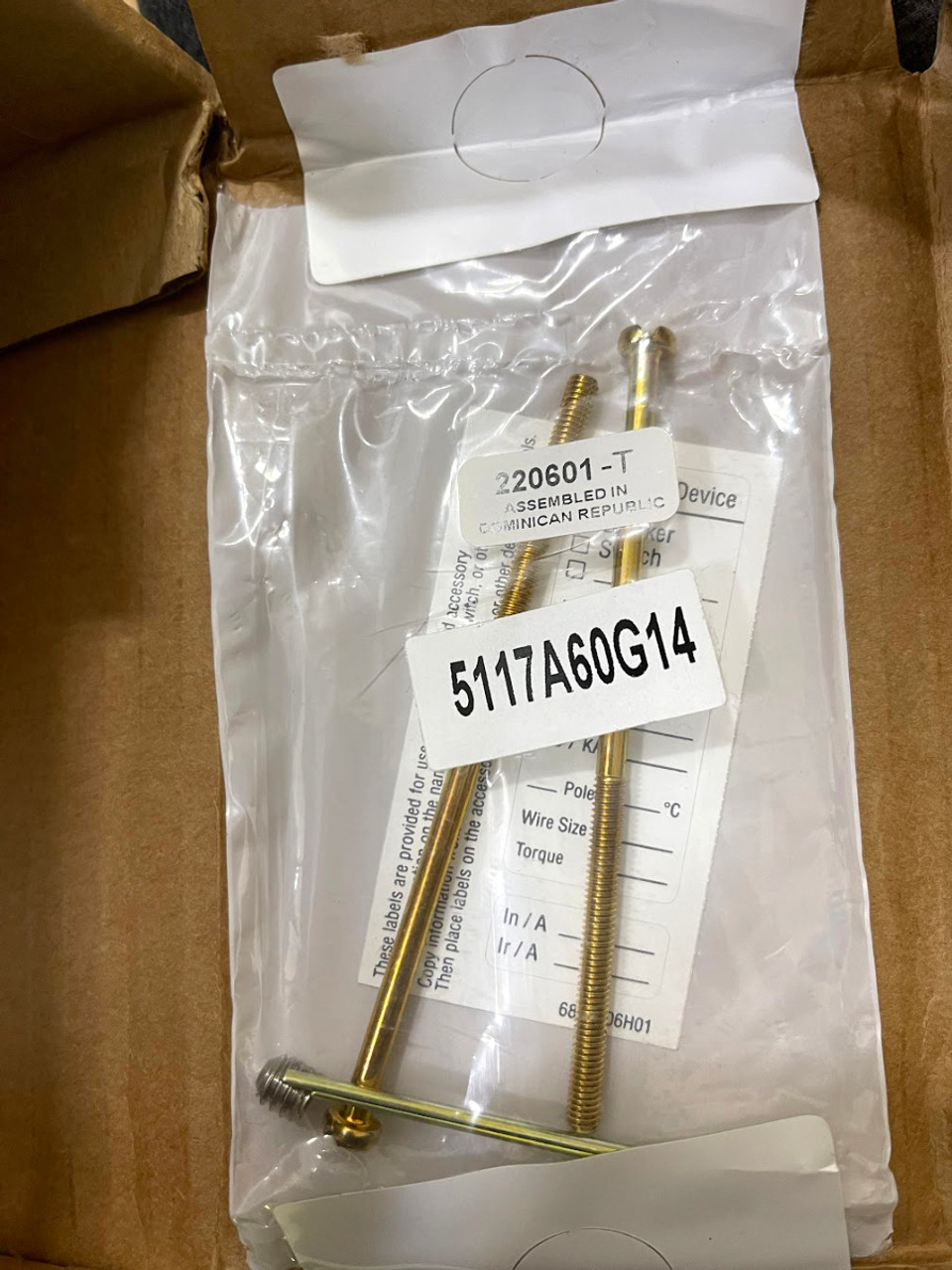 Eaton EGHMVD24RX Vari-Depth Rotary Handle 24 Inch Shaft / Red NEMA 4/4X