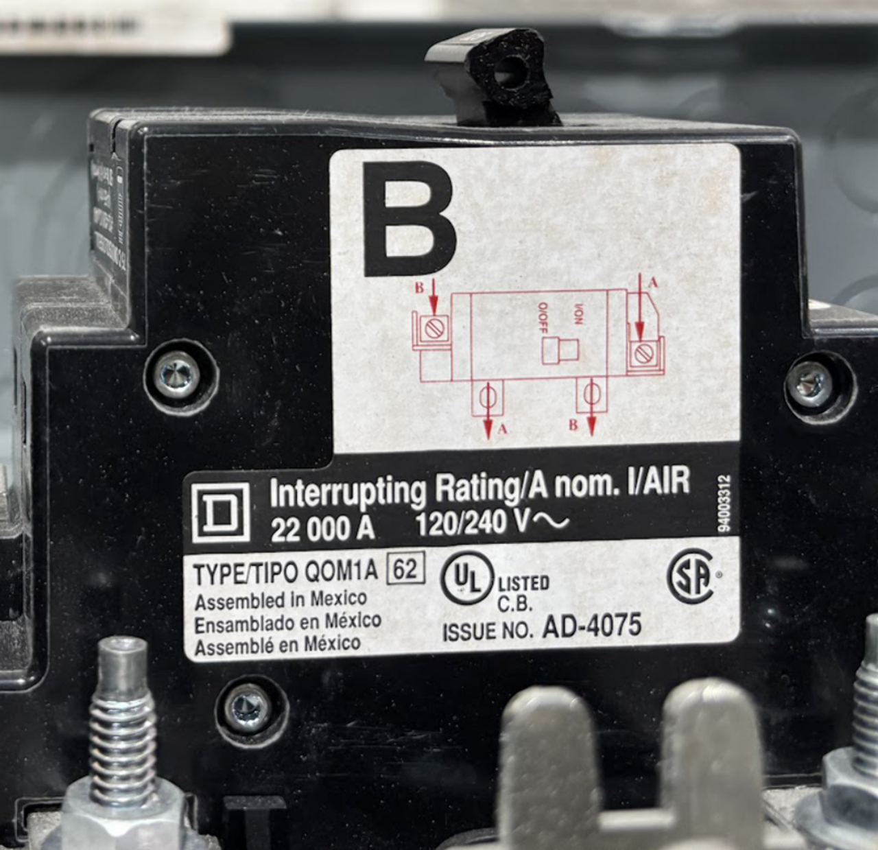 Square  D HOM1224M125TC Main Lug Load Center 125A 120/240V 1PH NEMA1 12 Sp 24 Cir