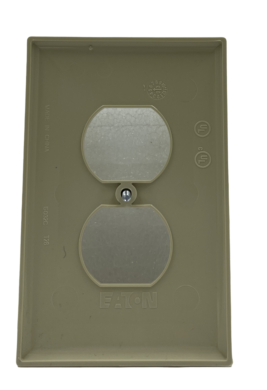 Eaton PJ8V-10-LW Duplex Wallplate Mid-Size Single Gang Polycarbonate Ivory 10/PKG