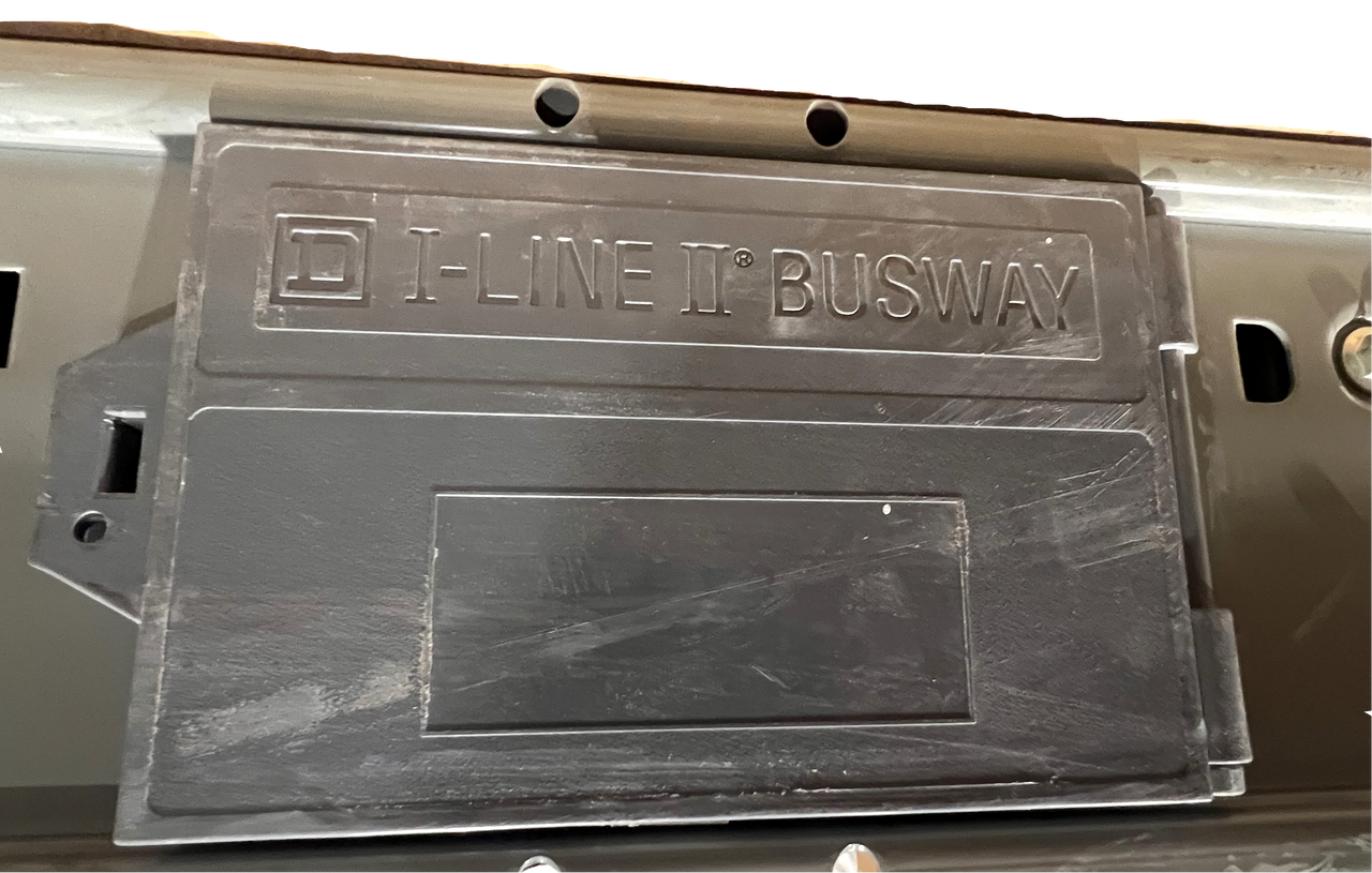 Square D AP2530G10ST Busway Plug-In Straight 10 Ft 3000A 600V@50/60Hz 4P 3PH 4W