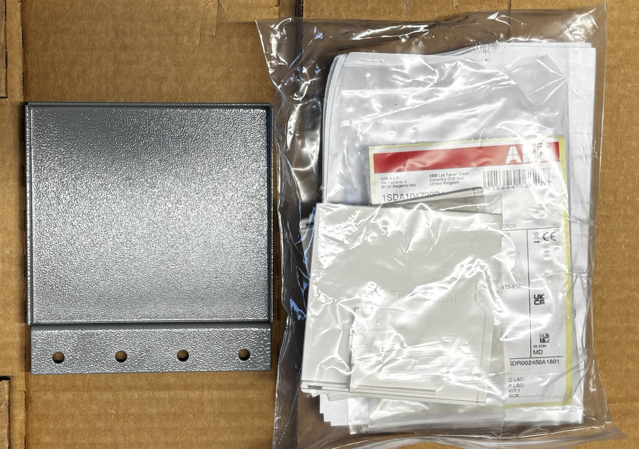 ABB XT5SU340ABYN000XXX MCCB – XT5 Series Molded Case Circuit Breaker, 3 Pole, 400A, UL/IEC Certified