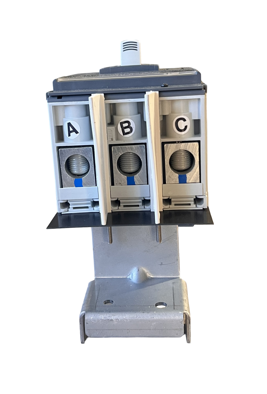 ABB XT4SU3200BYJ000XXX – 200A 3-Pole Molded Case Circuit Breaker, 600VAC, Tmax XT4S, Fixed Thermal-Magnetic Trip, UL/CSA/IEC Rated