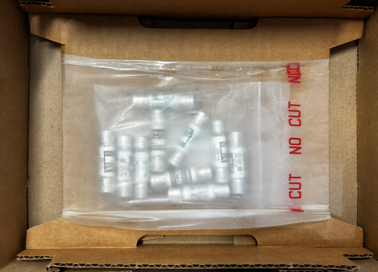 Bussmann KLM-2 Fuse – 2A, Non-Indicating, Ferrule End x Ferrule End, 600V, 100kAIC – Pack of 10 Bussmann KLM-2 Fuse – 2A, Non-Indicating, Ferrule End x Ferrule End, 600V, 100kAIC – Pack of 10