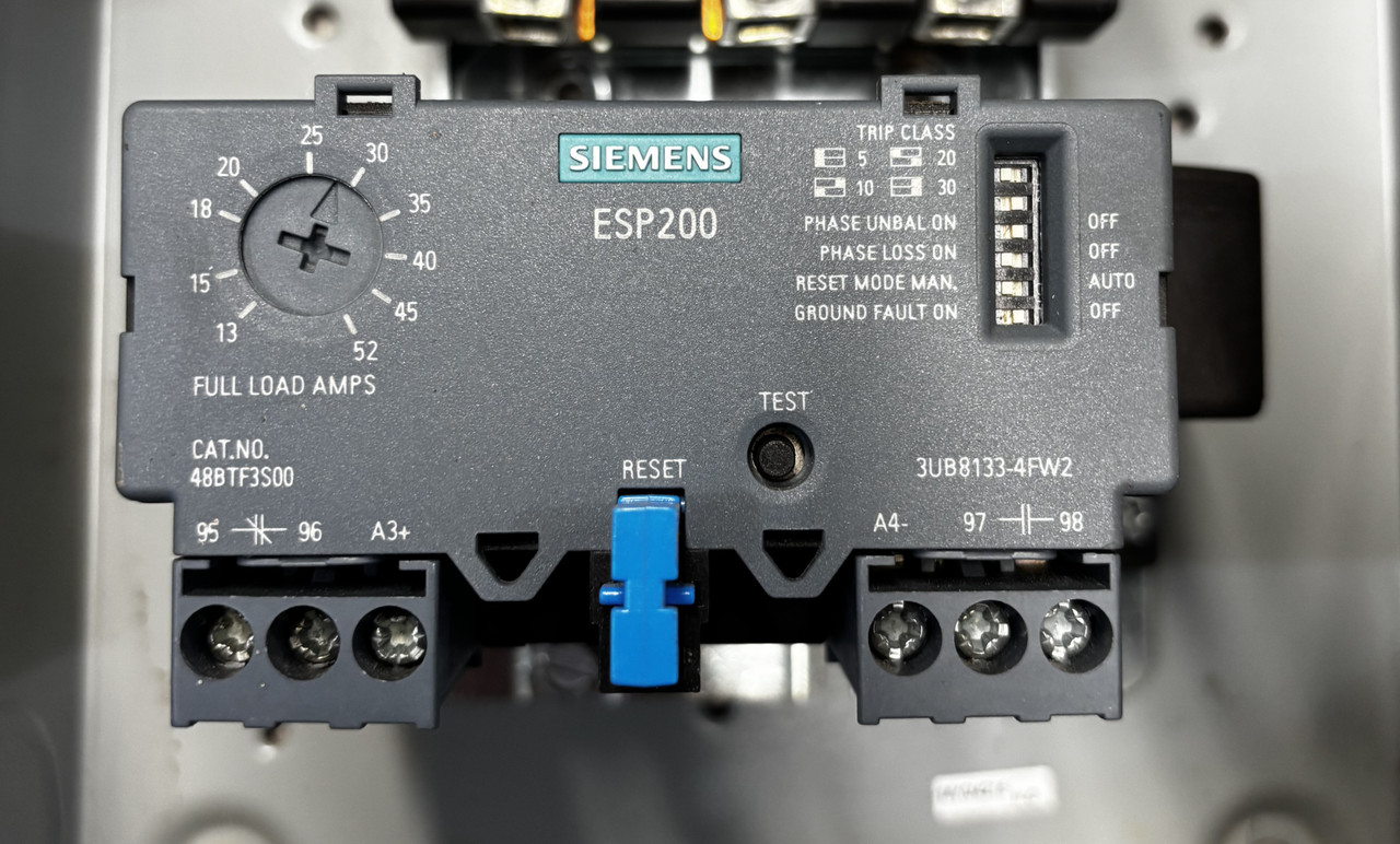 Siemens 14FU†32A Motor Starter Contactor – 45A, 3-Phase, NEMA Size 2, 600VAC, 10–25 HP Rating | Includes Enclosure
