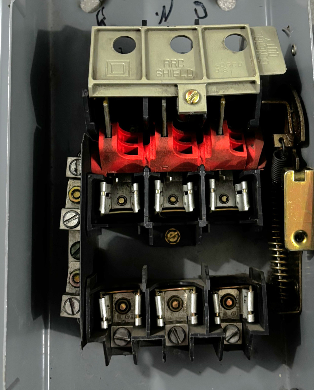 Square D D322N Fusible Disconnect – 60A, 240VAC, 3-Pole, 4-Wire, NEMA 1, With Neutral