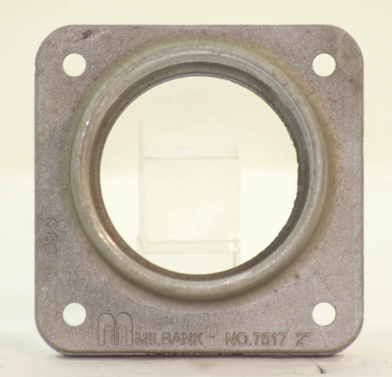 Milbank 7517 Conduit Hub Material: Aluminum Diameter: 2 Inches