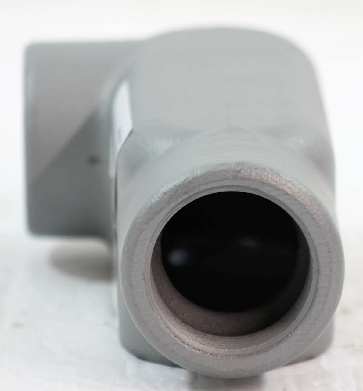 Appleton LL57 Conduit Body Material: Malleable Iron Diameter: 1-1/2 Inch Form 7, O-Z/Gedney