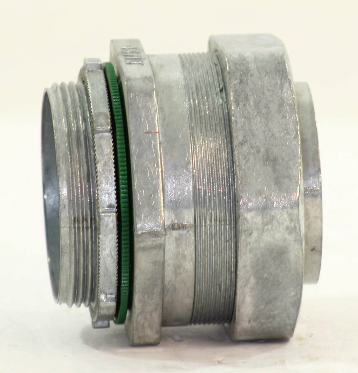 Bridgeport 437-LT2 Connector 3 Inch Zinc Die Cast Liquid Tight Straight