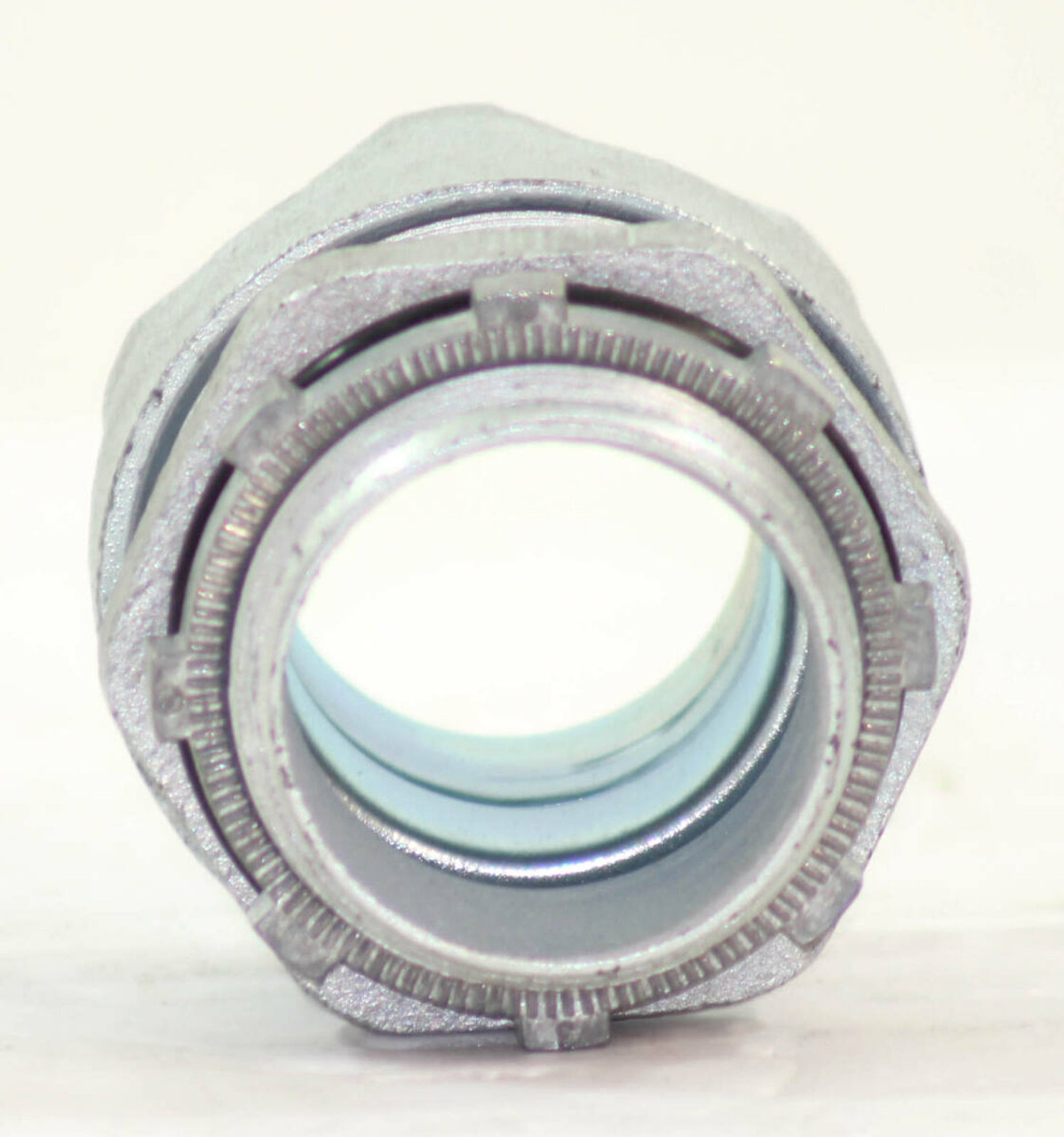 Thomas Betts 5235-T Conduit Fitting Material: Steel Size: 1-1/4 Inch Liquide Tight