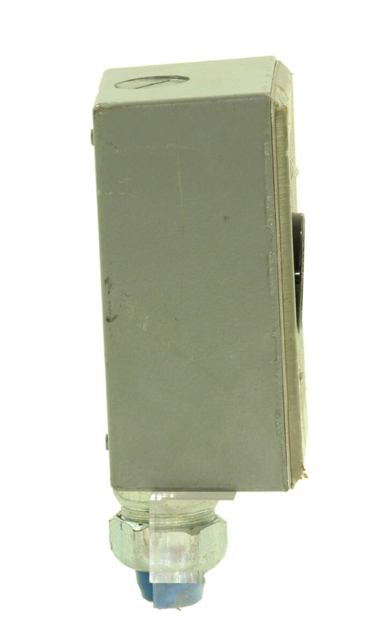 Hubbell HBL4560 Receptacle 15A 250V 2 Pole 3 Wire Grounding Twist Lock Industrial Single Flush Mount