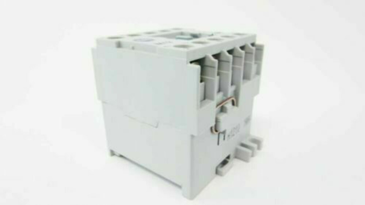 Allen-Bradley 100-M12ND3S Mini Contactor 3P 1NO Aux. Coil 110-120V 60Hz Ser B