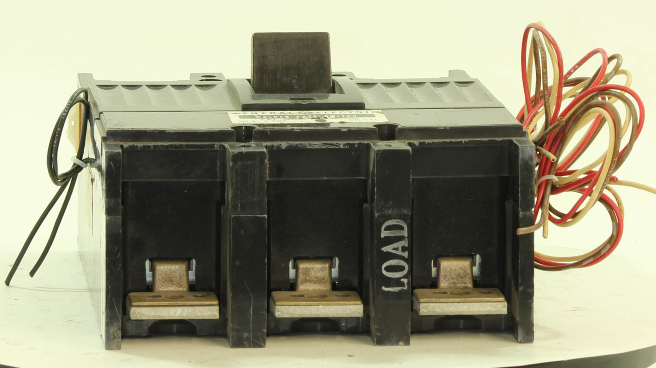 General Electric TJK636Y600 Switch 600A 600V 3P 22KA 48VDC Shunt Trip, 3 Auxiliary Switches