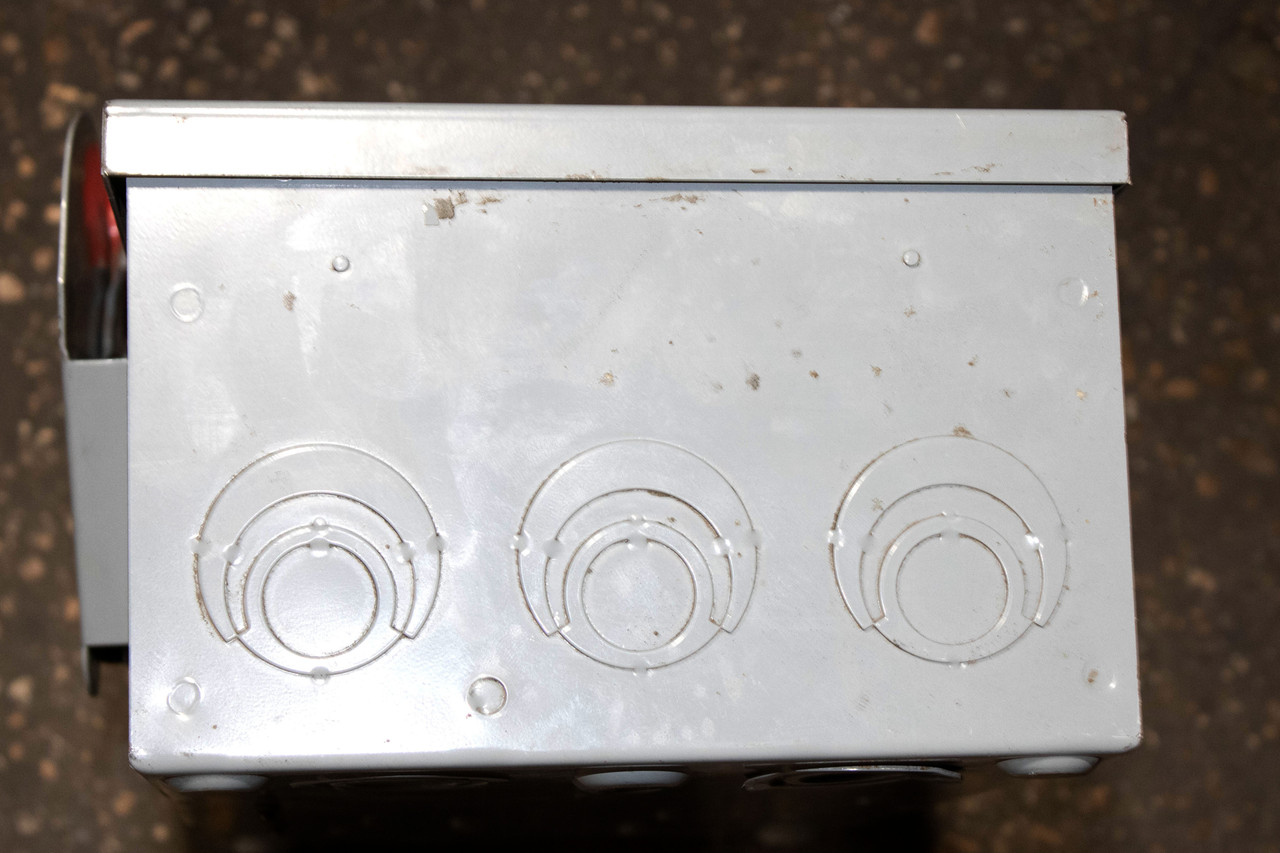 Eaton DH361UGK Non-Fusible Disconnect Enclosure Only | NEMA 1 | Painted Steel | Heavy Duty