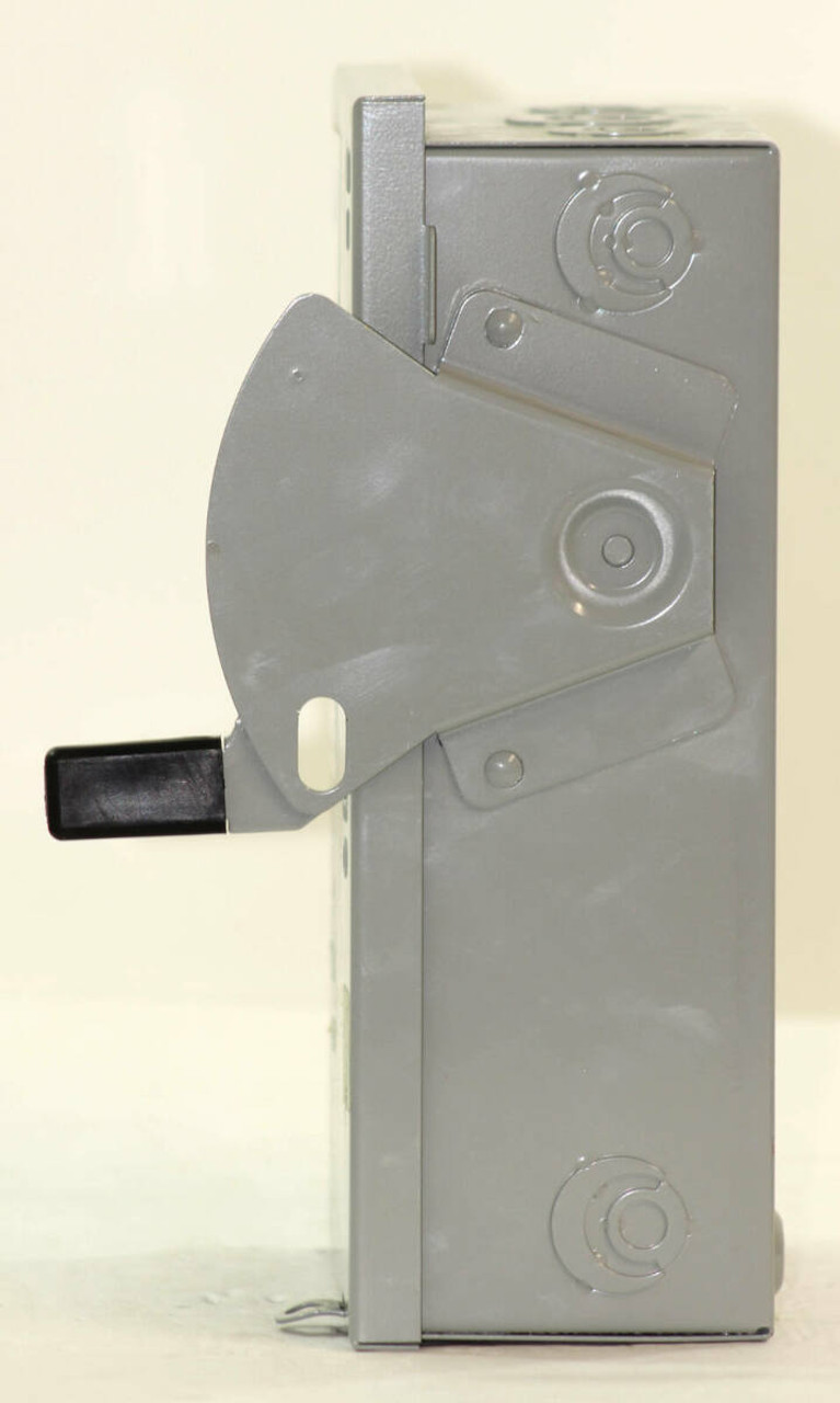 Eaton DG221UGB Non-Fusible Disconnect 30A 240V 2P NEMA 1 Safety Switch