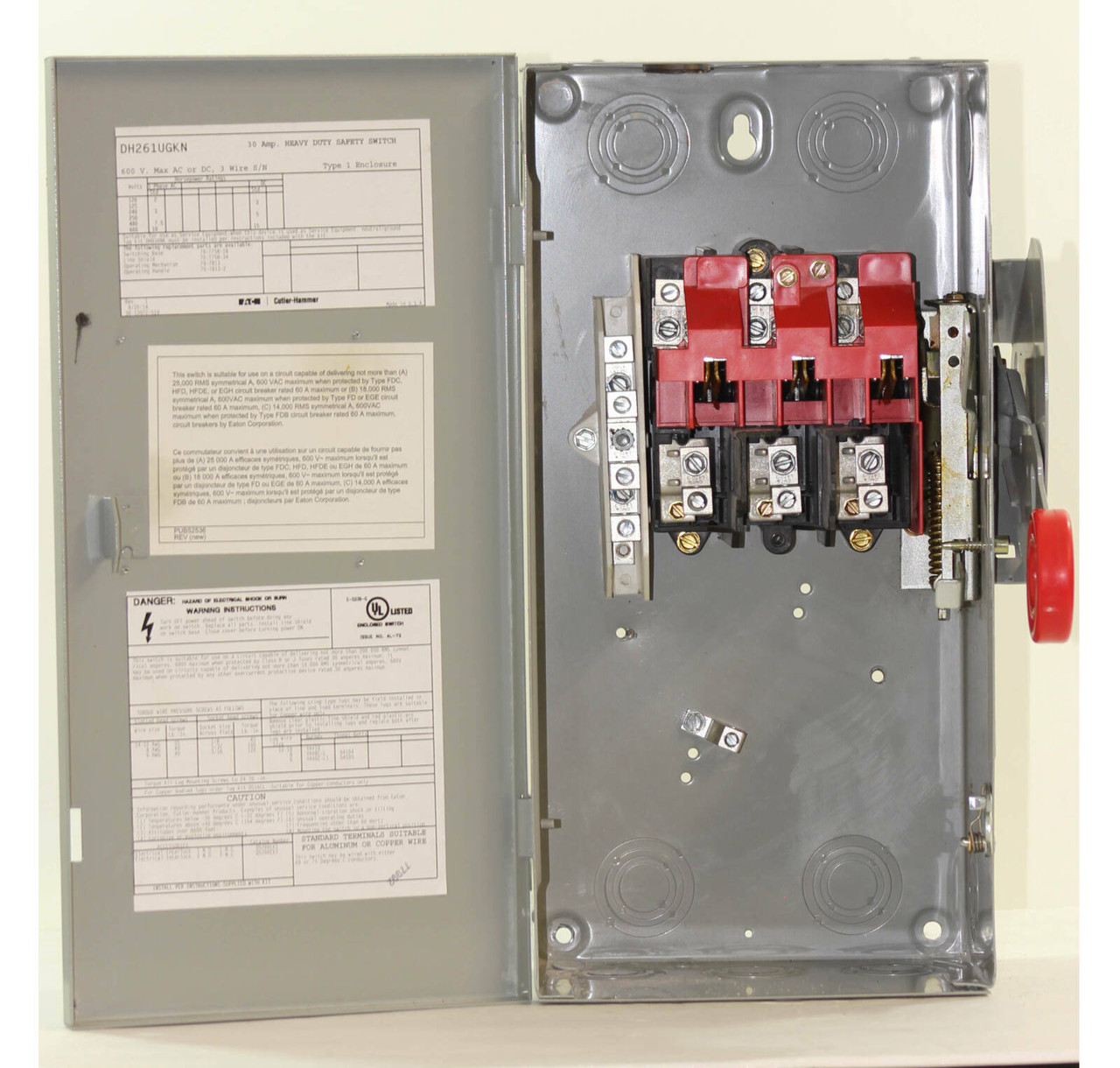 Eaton DH261UGKN Heavy Duty Safety Switch 30A 600V 3P NEMA: 1 Non-Fusible