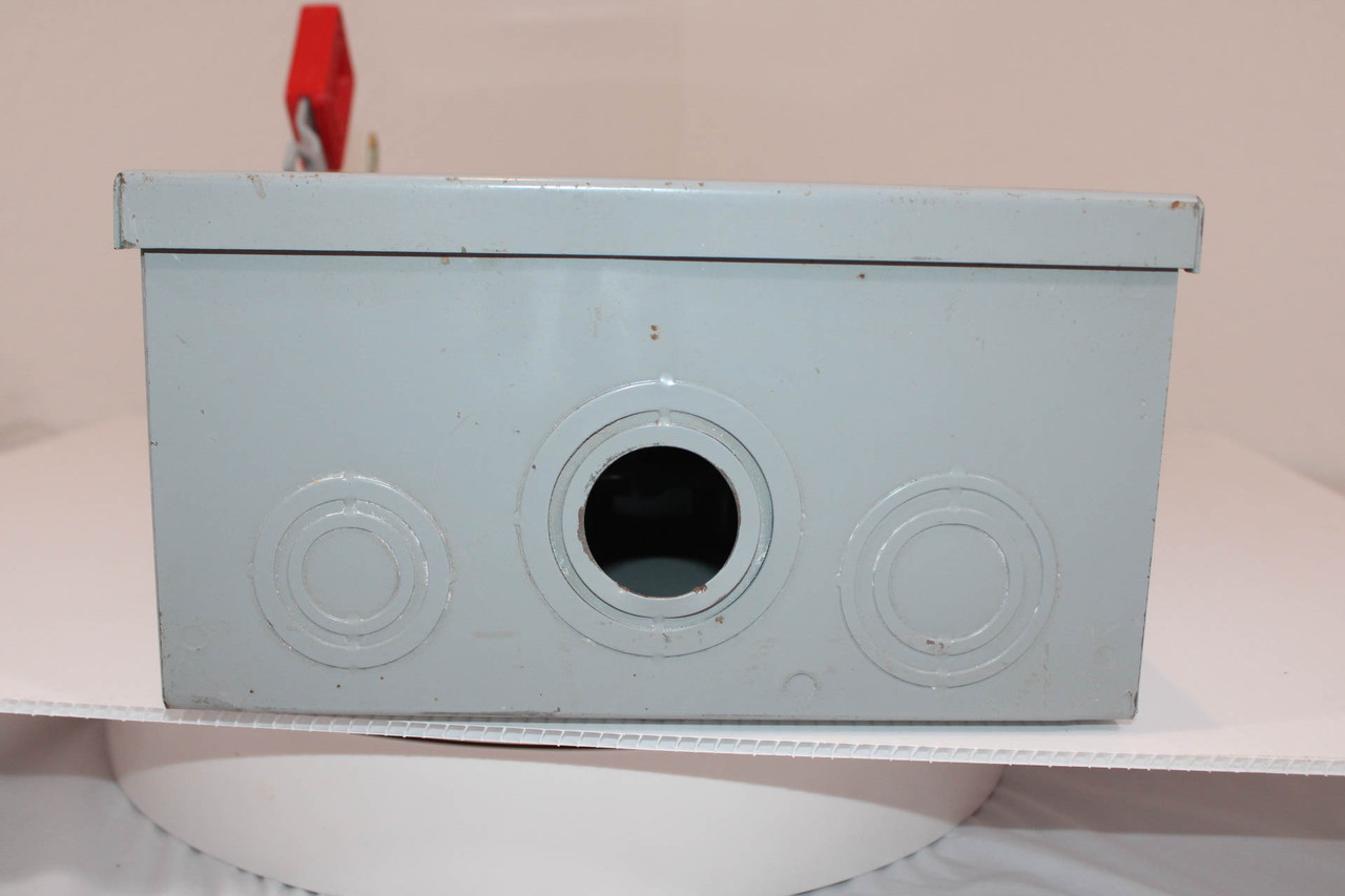 General Electric THN3363 Heavy Duty Safety Switch 100A 600V 3P NEMA1 Non-Fusible