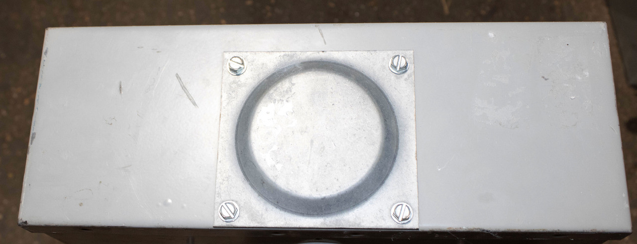 Eaton PNW1224L1225C Enclosure 225A NEMA: 3 Length: 15 30H 6W Type 3R Enclosure- Rain Proof 12S 24C