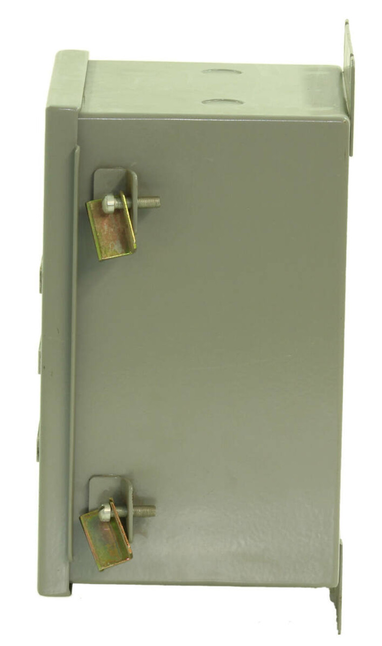 Steeline Enclosures 100706A14S1200 Industrial Control Panel Enclosure NEMA: 12 6-1/2 InchesD 10 InchesH 7 InchesW