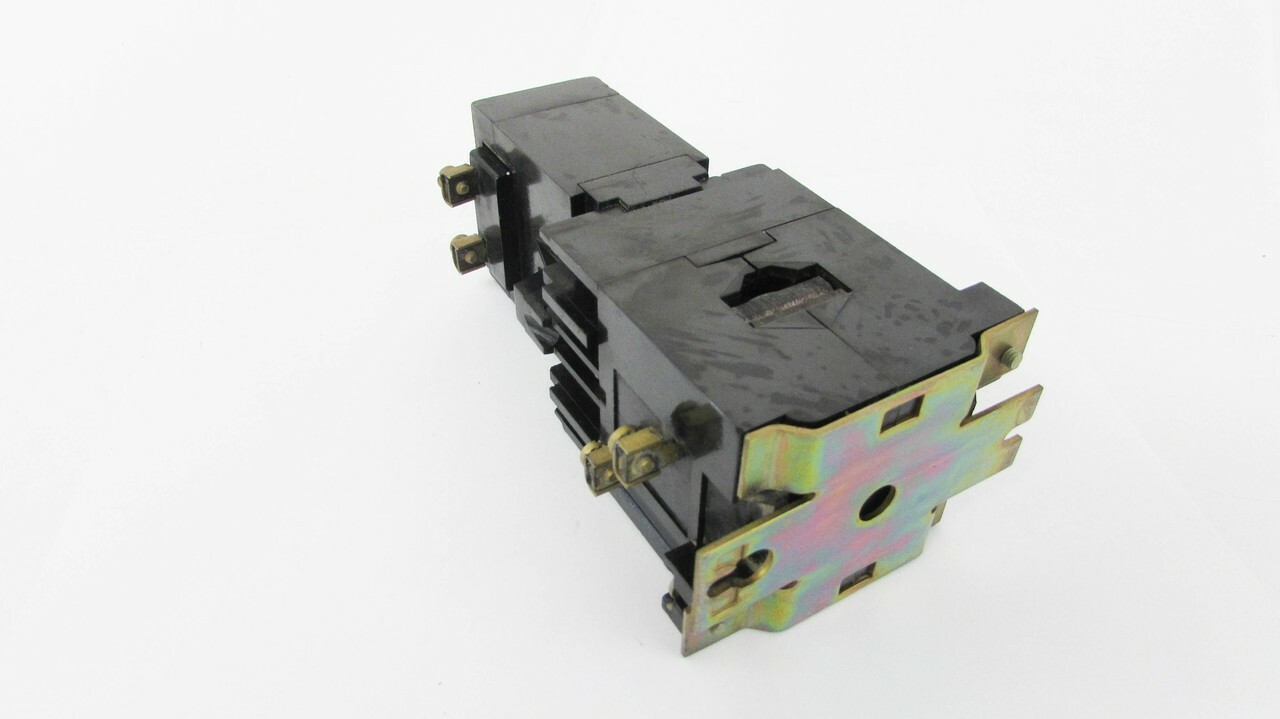 General Electric CR120BL02204 Industrial Latched Relay 10A 600V Coil 380-460V