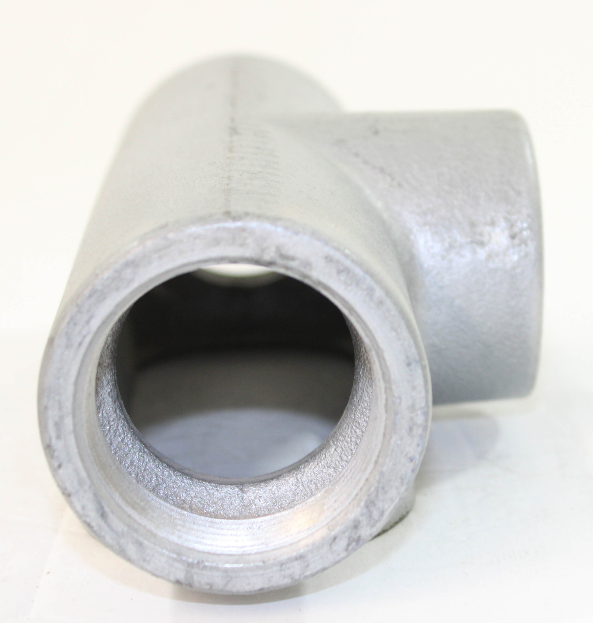 Eaton T57 Conduit Body 1-1/2 Inch Crouse-Hinds series Form 7 Feraloy Iron Alloy