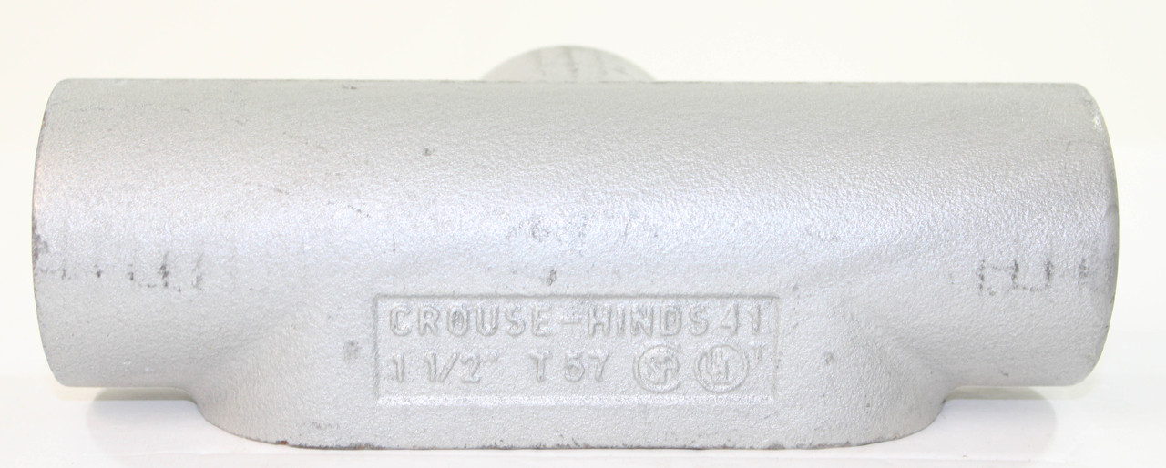 Eaton T57 Conduit Body 1-1/2 Inch Crouse-Hinds series Form 7 Feraloy Iron Alloy
