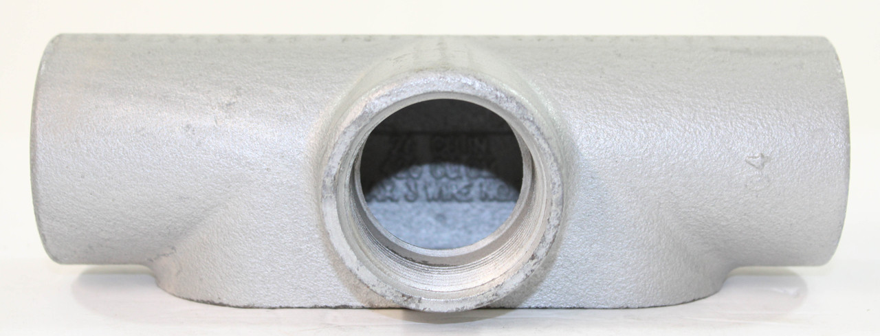 Eaton T57 Conduit Body 1-1/2 Inch Crouse-Hinds series Form 7 Feraloy Iron Alloy