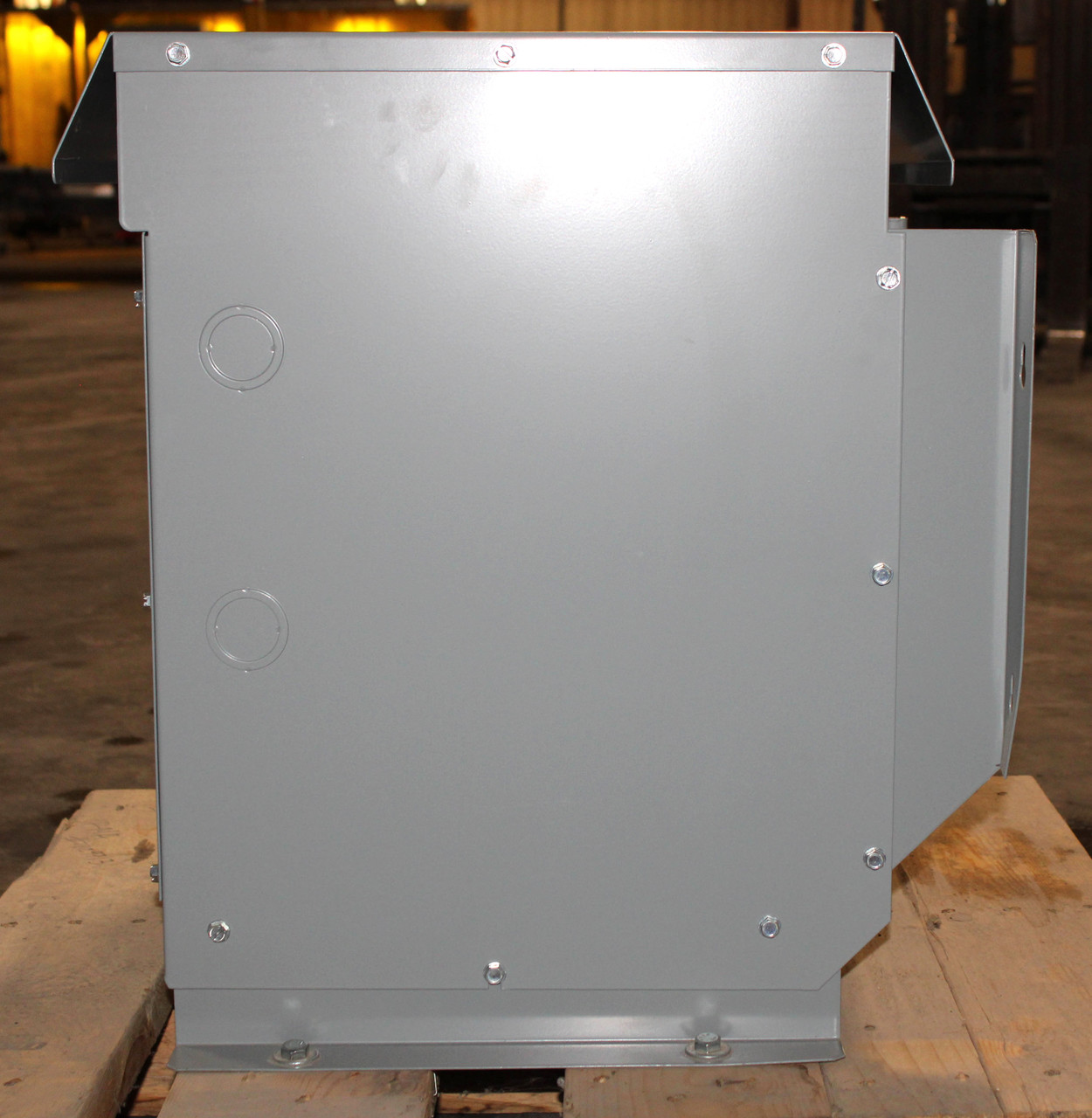 Siemens 3F3Y015K13CD16 Transformer 15kVA PV: 480V SV: 208Y/120V 3Ph NEMA 2 3P