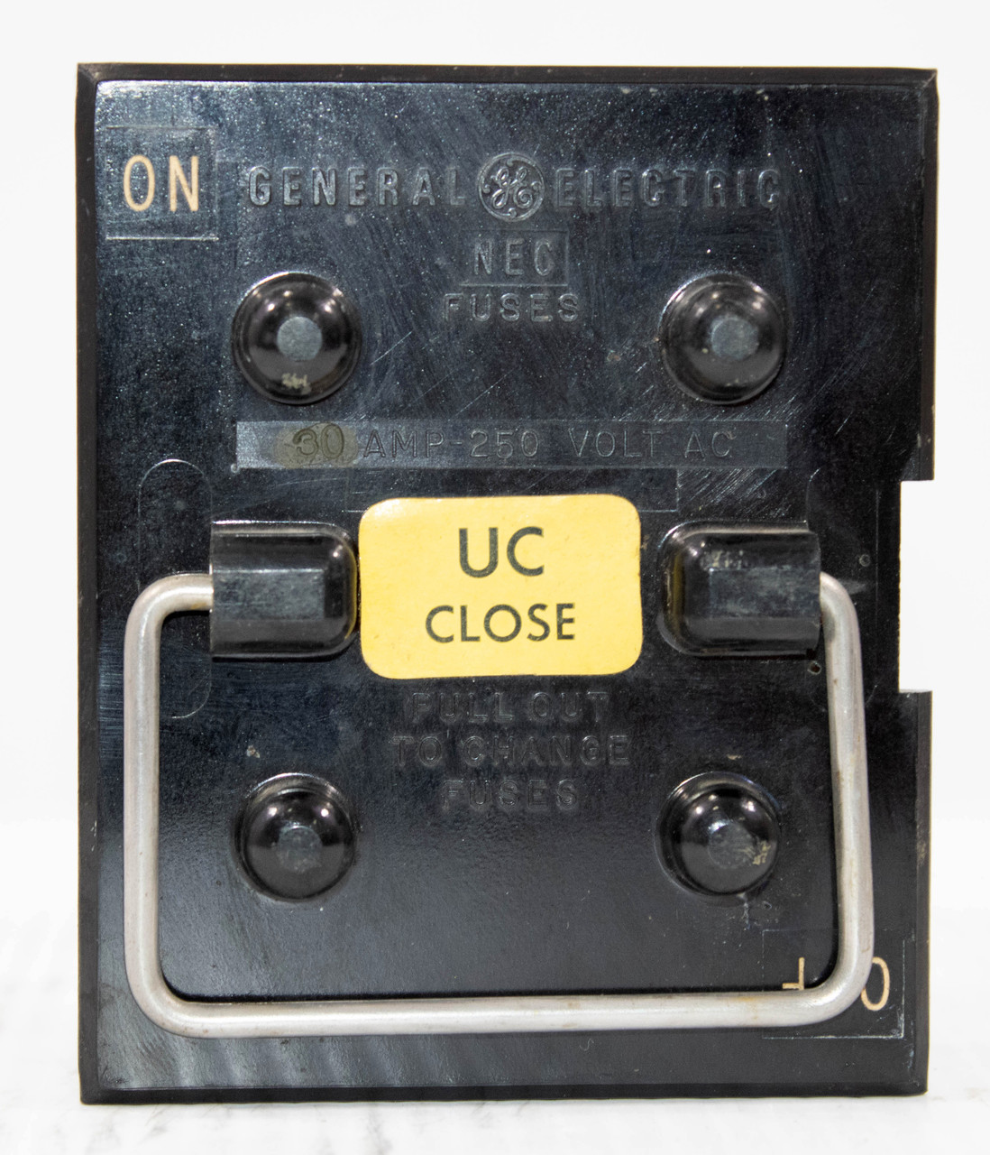 General Electric Type NEC Pull Out Fuse Box 30A 250V 2 Pole UC Close