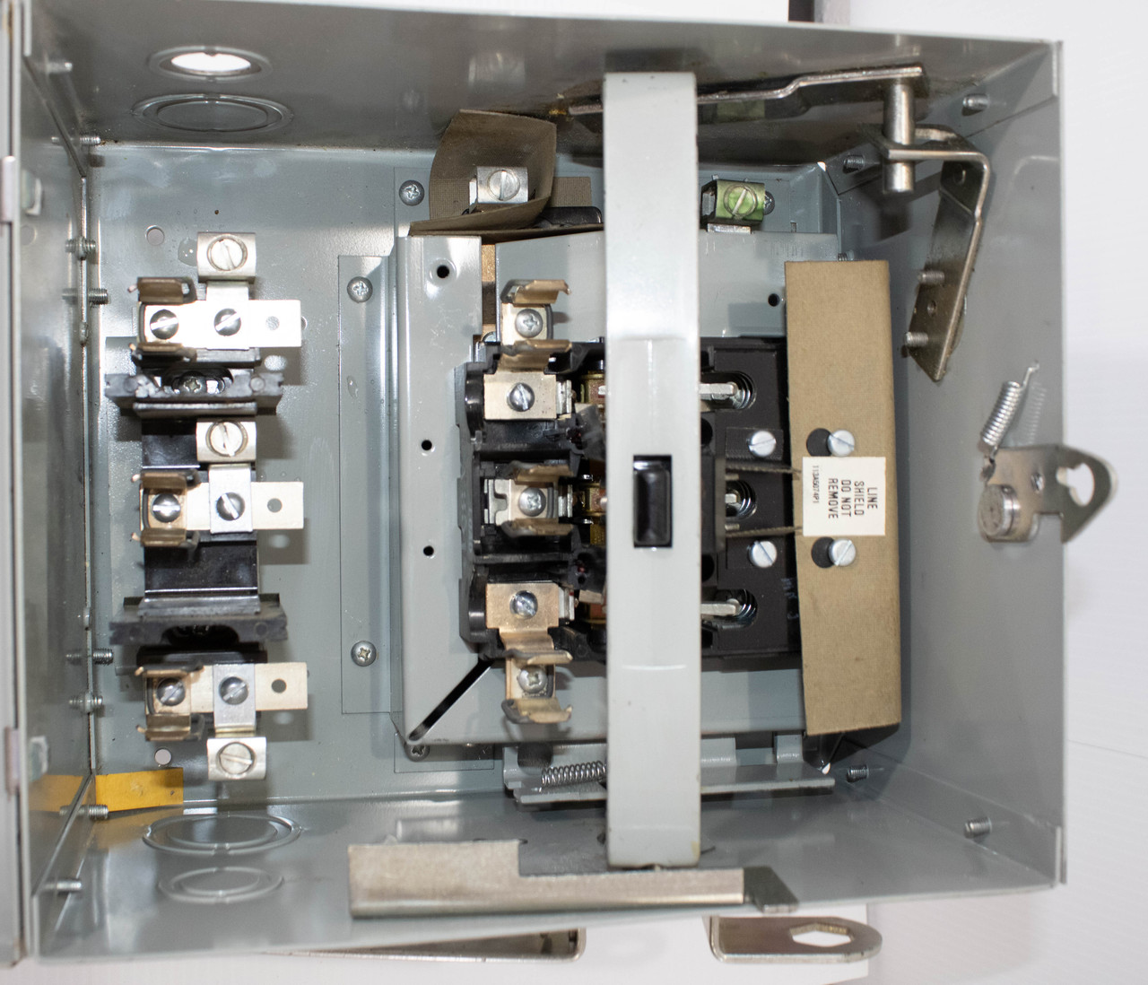 General Electric AC461R Bus Plug 30A 600V 3P 3PH Fusible Safety Switch Style 3