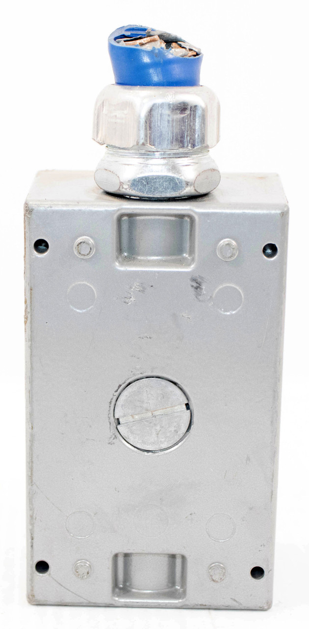 Hubbell IG2310 20A 2P 3W 125V Orange Twist-Lock Receptacle IG2310A