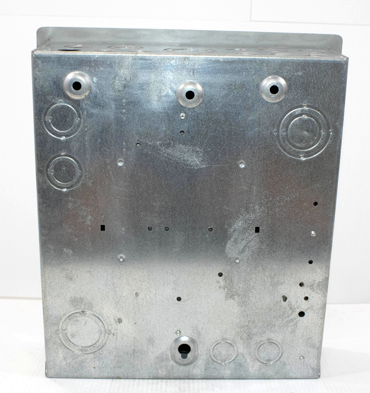 Cutler Hammer BR1020B100S11 Main Breaker Enclosure 100A 120/240V 1PH NEMA1 10kA