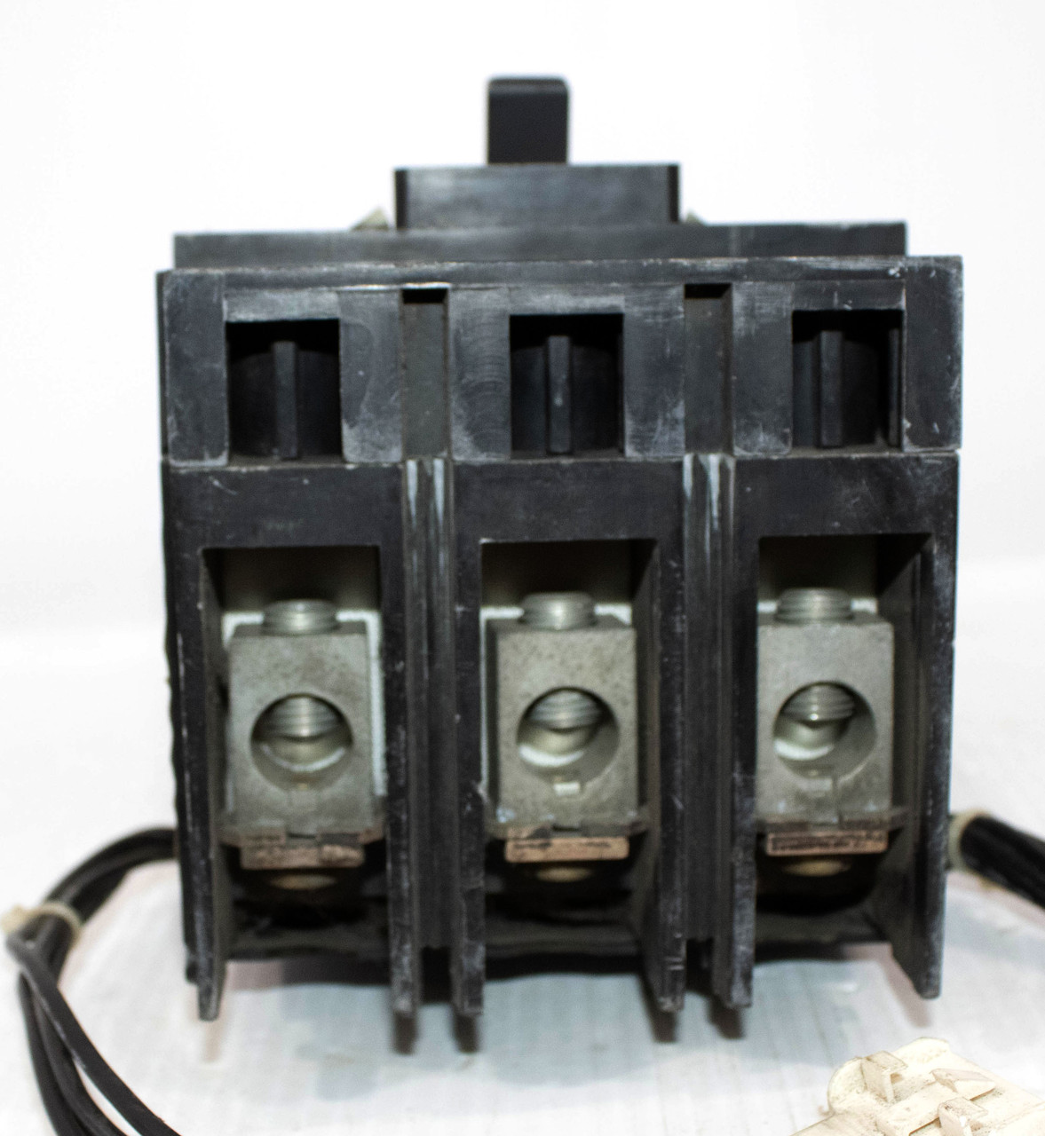 ABB ESB43125L Breaker 125A 600V 3P 14KA Auxiliary Switch + Shunt