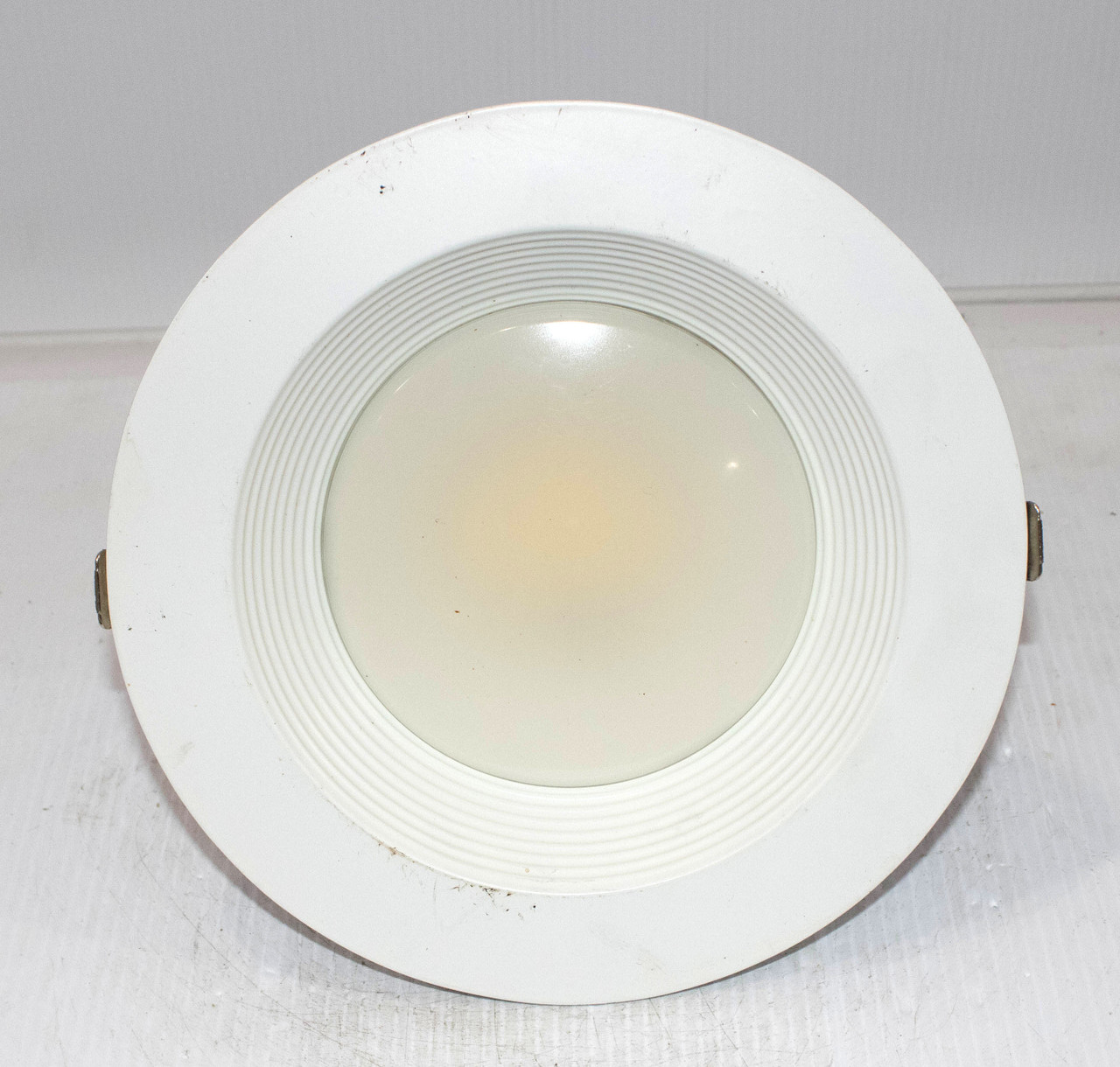 Sylvania LED/RT8/2000/840 Downlight 32W 120/277V 2K Lumens 8" Recessed LED