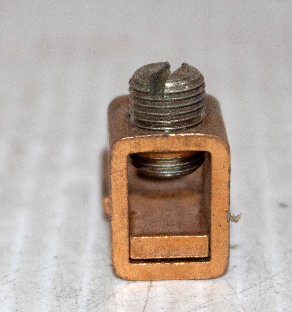 Panduit CX-125 Copper Mechanical Lug 1/0-4 AWG 1/4 Stud