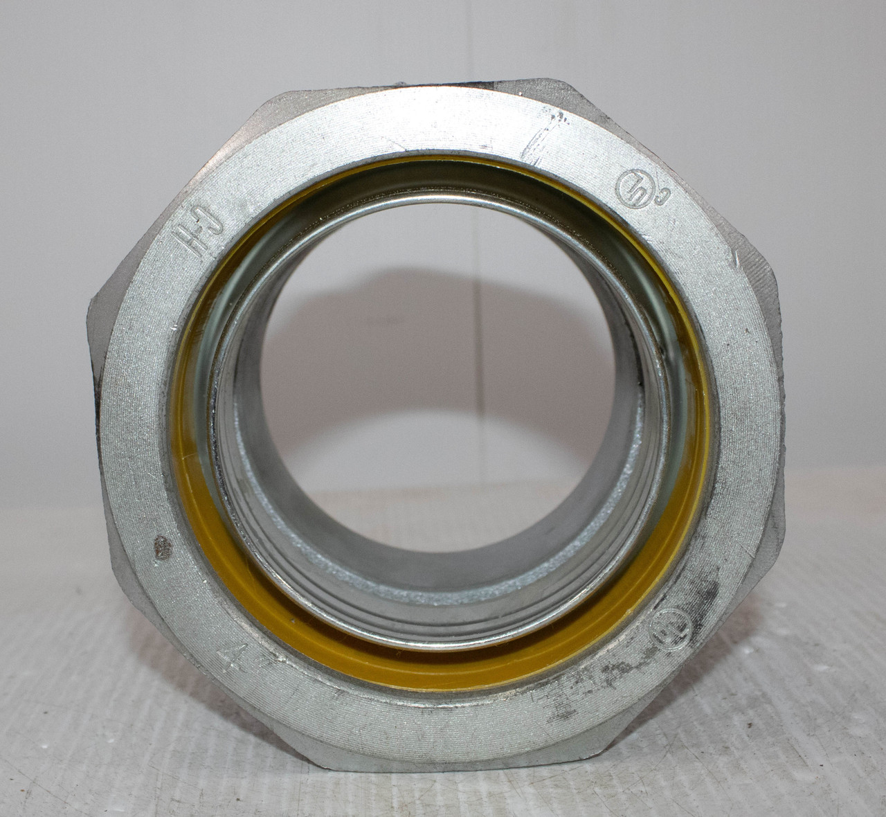 Crouse Hinds LT400 Liquidtight Connector 4-Inch Straight Malleable Iron