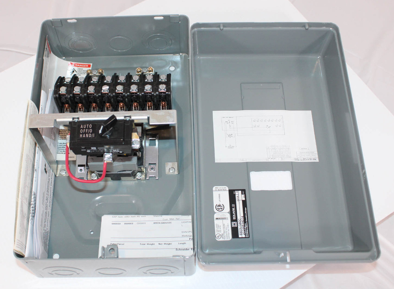 Square D 8903LG80V02C Lighting Contactor 30A 600V 8P